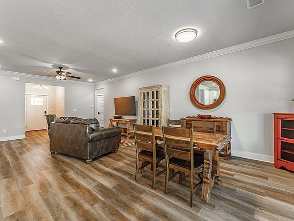 4th image of 17 Beith Ln