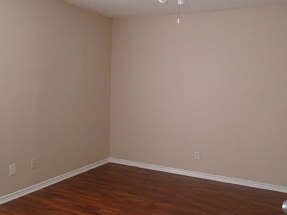 4th image of 5119 Live Oak St APT 112