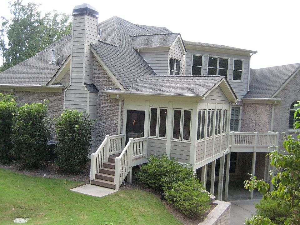 3rd Terrace Level and view of Sunroom