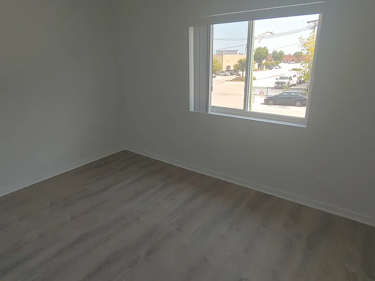 5366 S Laramie Ave #202 — Photo 11