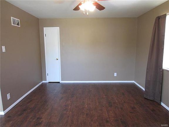 4th image of 4600 Seibert Ave