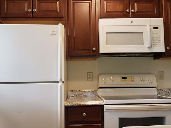 4th image of 3064 Finsterwald Dr #3072
