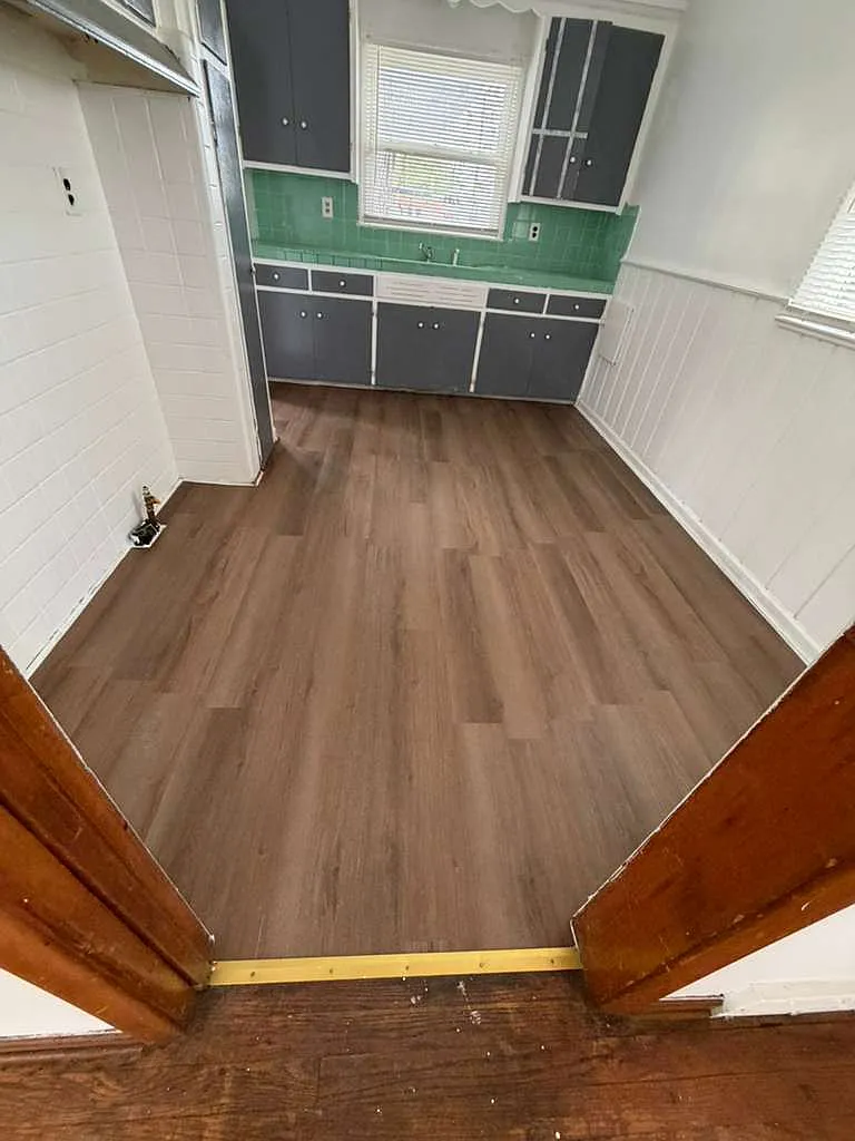 3 bed, 995 sqft, $1,200 — Photo 3
