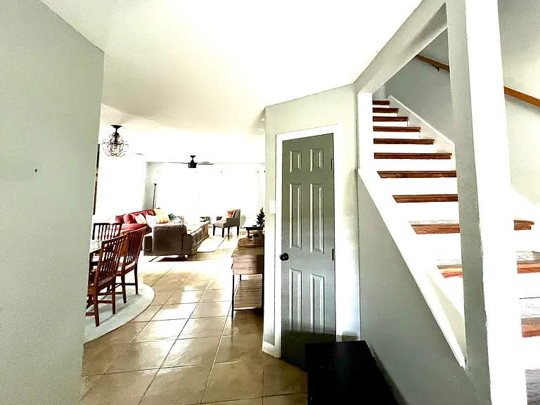 307 Claremont Ave — Photo 7