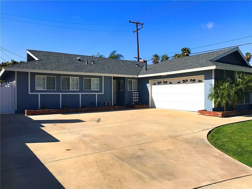 1st image of 15001 Sevilla Cir