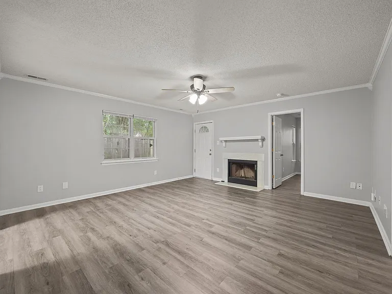 2033 Derby Run Rd — Photo 4