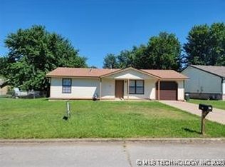 309 S Avenue F, Collinsville, OK 74021