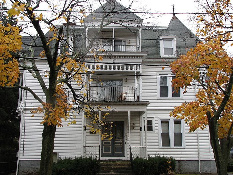 1st image of 246 Armington St APT 3