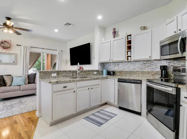 8301A Mulligan Cir #3211, Pt Saint Lucie, FL 34986