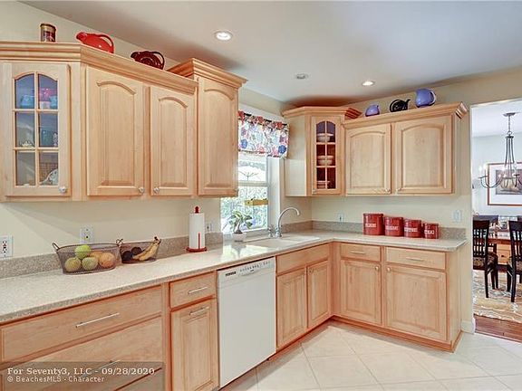 3rd image of 8710 NW 21st Ct