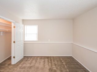 805 SW Mill St, Lees Summit, MO 64081