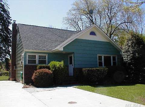 1st image of 36 Boulevard Ave