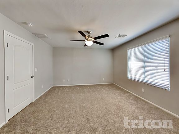 5th image of 9324 Pearblossom Sky Ave