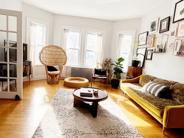 2 Lee St #1, Somerville, MA 02145