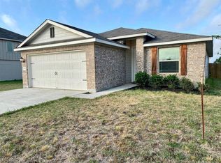 204 Sunshine Ln, Kyle, TX 78640