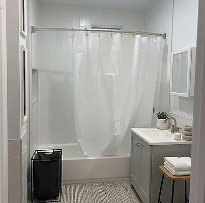 Bathroom, photo 1