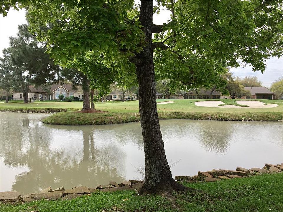 1st image of 827 W Peach Hollow Cir