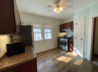 2926 N 49th St, Milwaukee, WI 53210