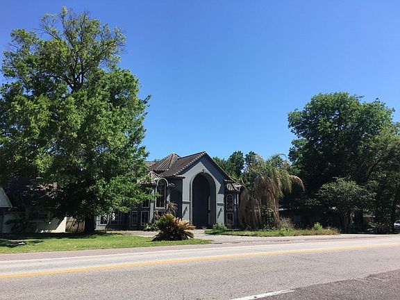3rd image of 12926 Memorial Dr