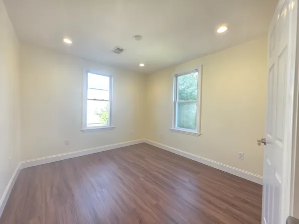 638 Malcolm Pl #2, Linden, NJ 07036