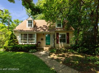 174 Harvey Ave, Grayslake, IL 60030