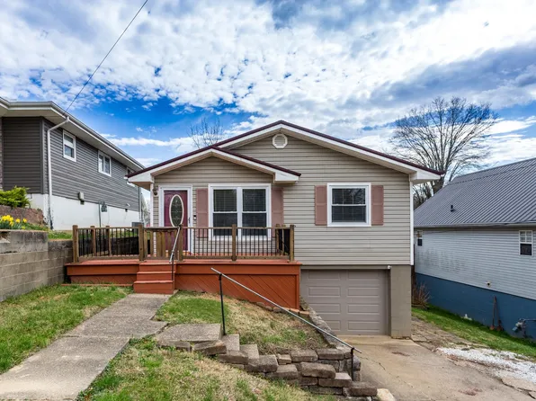192 N Queens Ct, Huntington, WV 25705