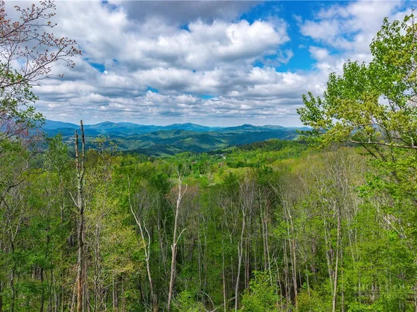 S-90 Talon Drive, Banner Elk, NC 28604