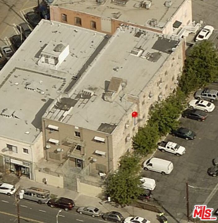 1st image of 2323 W 11th St