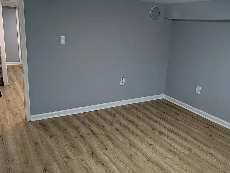 1726 Carswell St — Photo 20