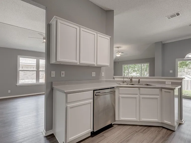 16809 Bailey Jean Dr — Photo 7