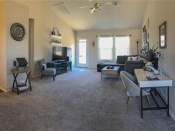 3rd image of 18608 Piedra Dr