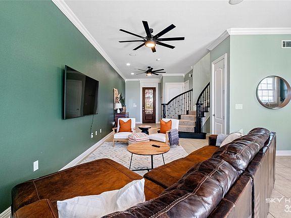 3rd image of 2606 S Everest Ave