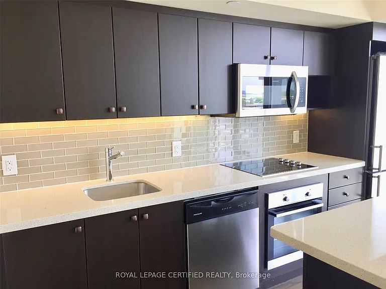 565 Wilson Ave #606W — Photo 13