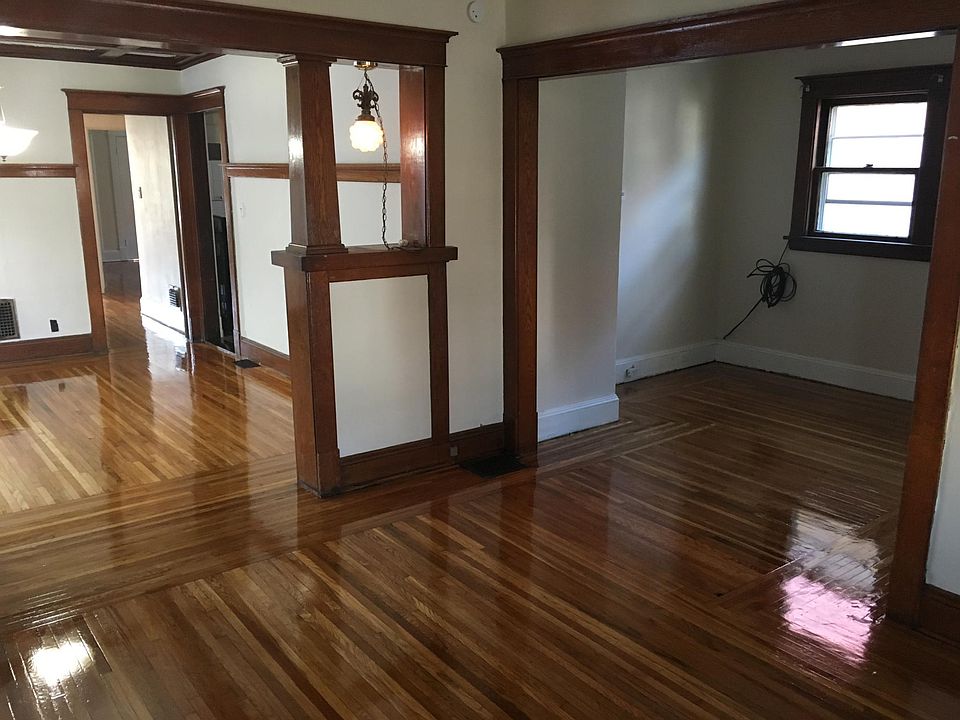 1st image of 443 Bird Ave