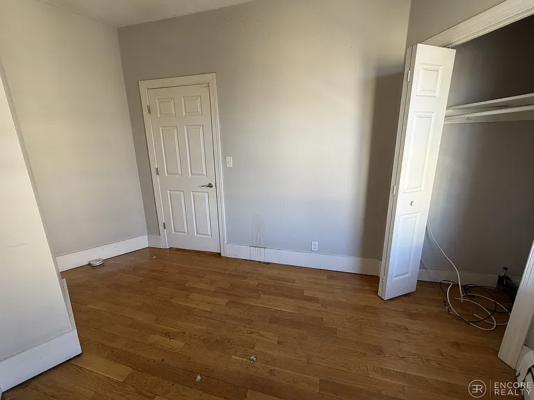 33 Portsmouth St #4R — Photo 12