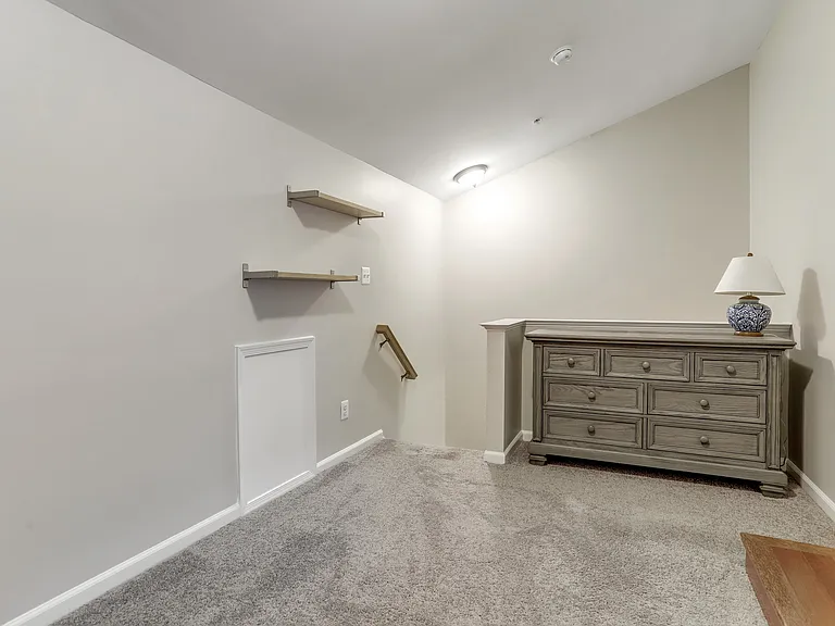 141 Martin Ln — Photo 38