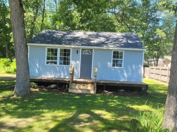 61 S Dengler Rd, Muskegon, MI 49442