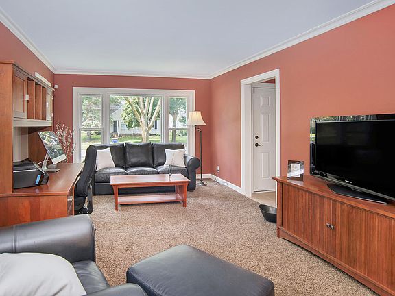 5th image of 1656 Chamberlain Ave SE