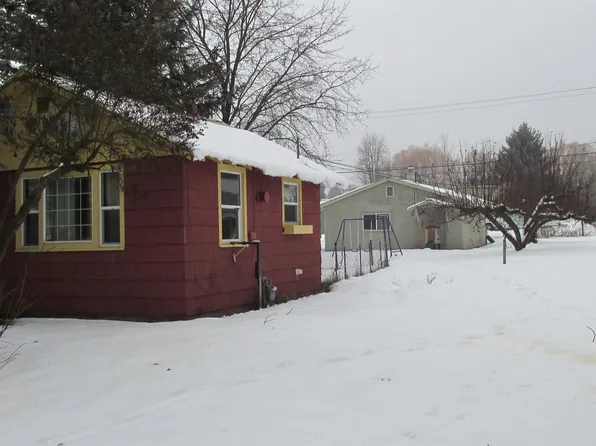 108 1/2 W King Ave #A, Chewelah, WA 99109