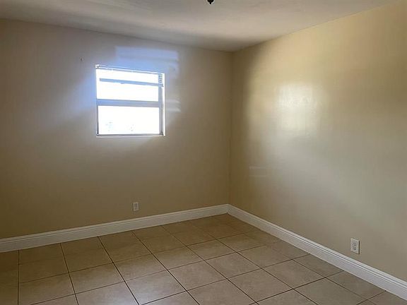 4th image of 2830 Avenue S #A1