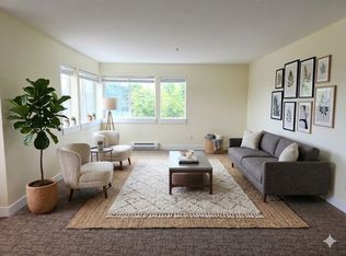 310 N 103rd St APT 202, Seattle, WA 98133