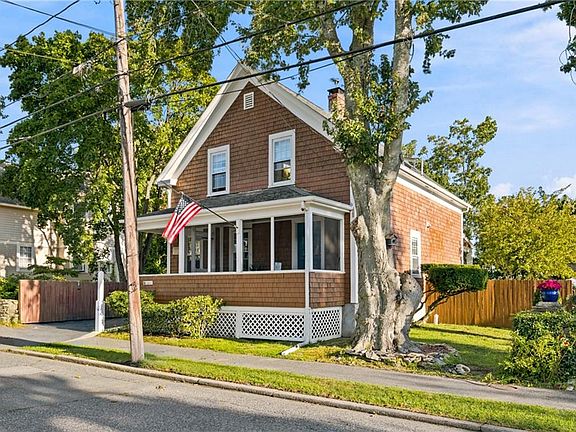 3rd image of 60 Charles St