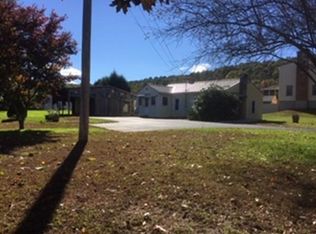 155 S Shelburne Rd, Greenfield, MA 01301