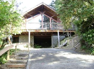 1980 Newell Dr, Fortuna, CA 95540