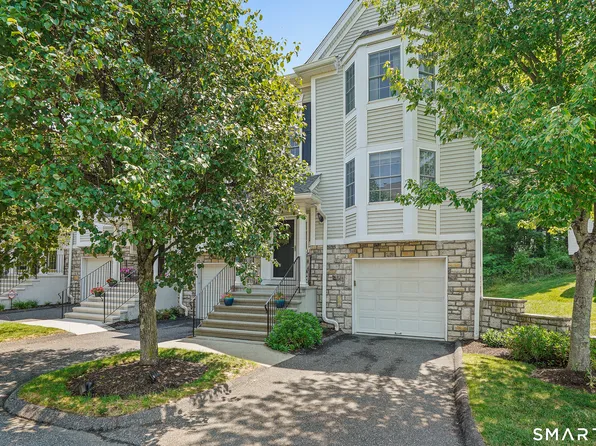 1006 Hancock Drive #1006, Danbury, CT 06811