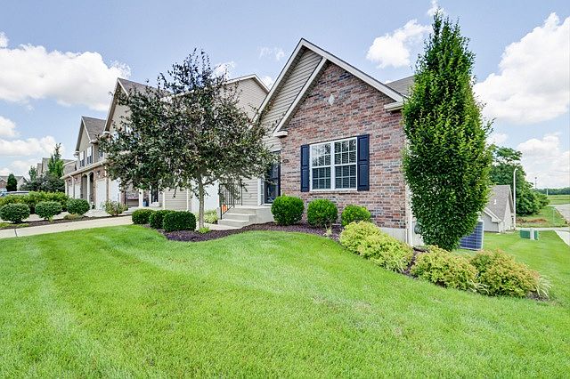 WELCOME TO 9401 N GRANBY IN GENESIS CROSSING AT GREEN HILLS!