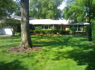 1121 Golfview Ln, Glenview, IL 60025