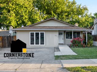 2077 Hill Way, Medford, OR 97504