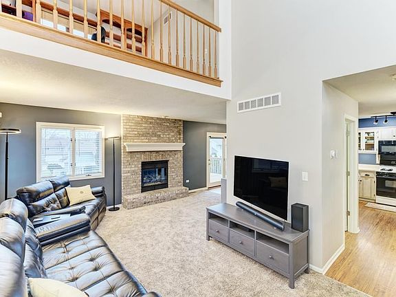 4th image of 313 Vista Ct Unit E