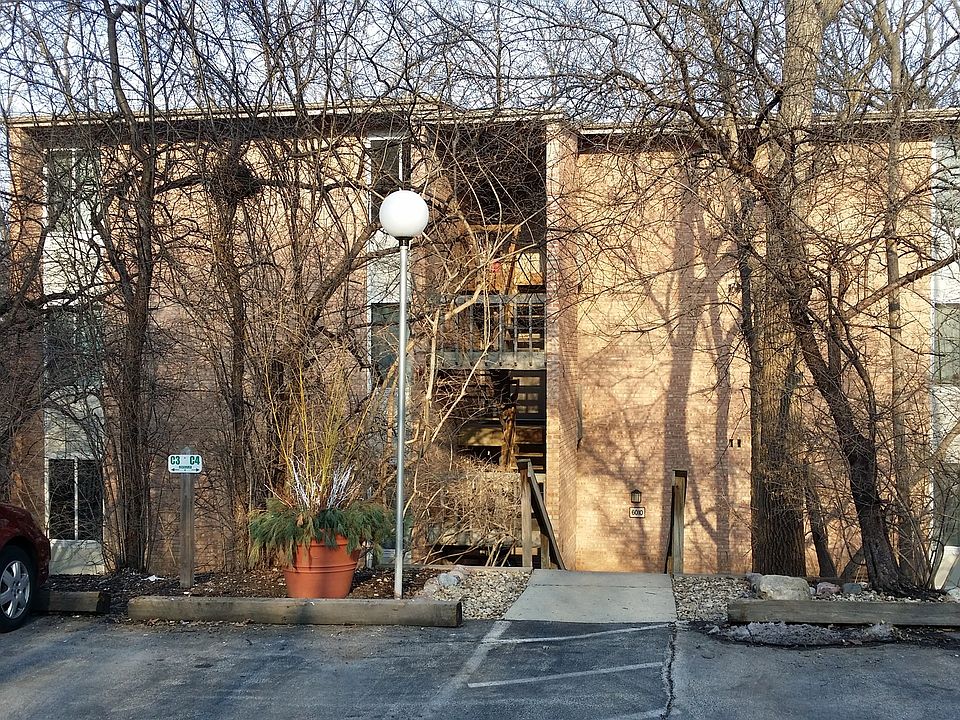 1st image of 6010 Forest View Rd APT 1B